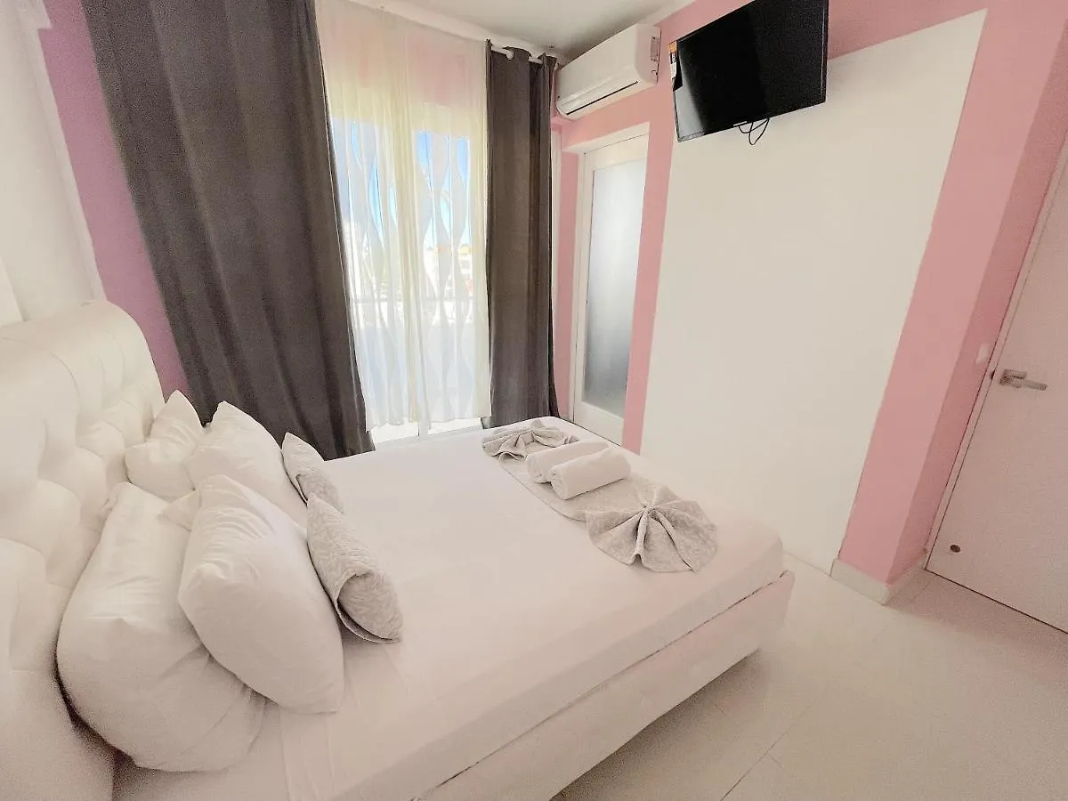 Ducassi Suites Rooms & Beach - Playa Bavaro - Wifi - Parking - Rooftop Pool & Spa 蓬塔卡纳 5*,
