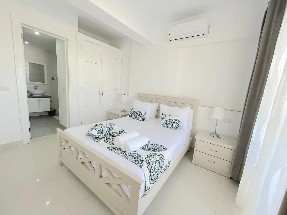 Ducassi Suites Rooms & Beach - Playa Bavaro - Wifi - Parking - Rooftop Pool & Spa 蓬塔卡纳 酒店